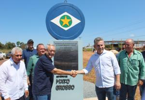Mauro Mendes inaugura asfalto na MT-129 em Gacha do Norte e garante pavimentao de mais 80 km da rodovia